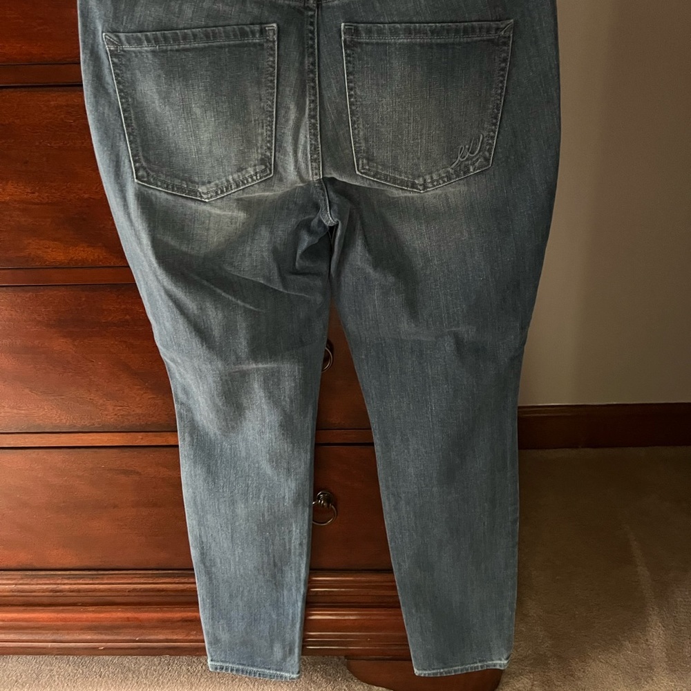 Express High Rise Legging - Picture 5 of 7
